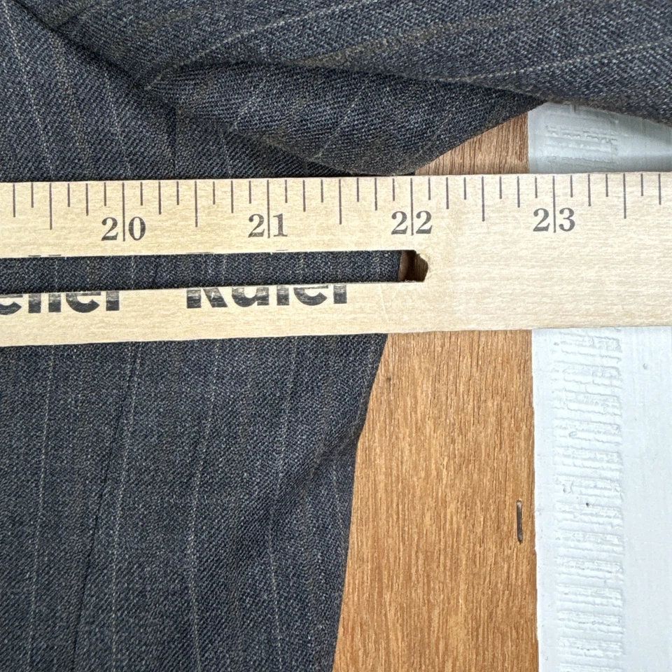 Костюм Alfani мужской 42R серый в тонкую полоску на 2 пуговицах 100% шерсть брюки 34x28 плоский передний - Изображение 3 из 4