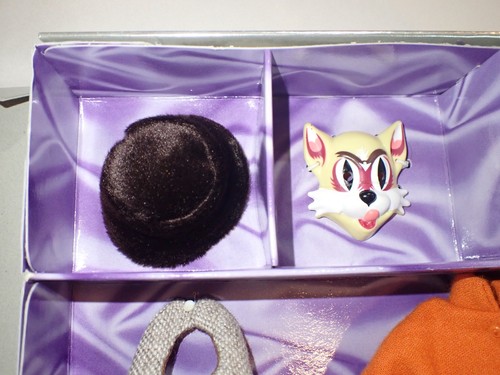 Mattel Audrey Hepburn Doll The Cat Mask Outfit NRFB NIB - Picture 8 of 12