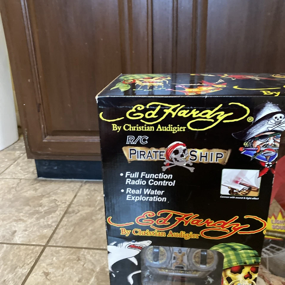 Ed Hardy Journey to the Far and Mysterious R/C Pirate Ship WorldTech Toys 2008 - Image 2 of 4