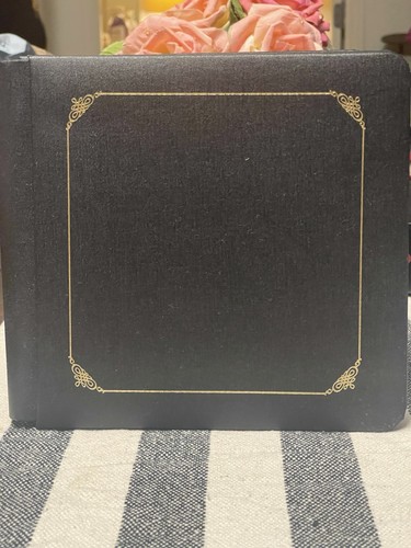 7 X 7 CREATIVE MEMORIES Black GOLD TRIM PHOTO ALBUM - Picture 1 of 4