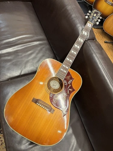 Gibson Hummingbird 2009