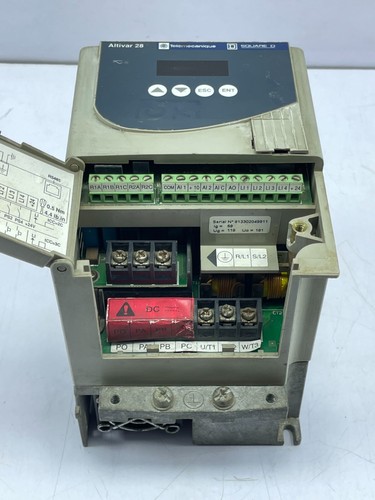 Telemecanique Altivar 28 Square D ATV28HU09M2 0.37kW 0.5HP Frequenz Konverter - Bild 13 von 16