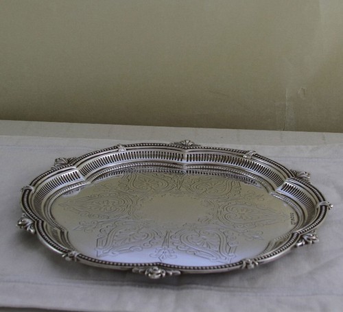 Sterling Silver Round Shaped Salver, Chased & Pierced Border - Bild 2 von 11