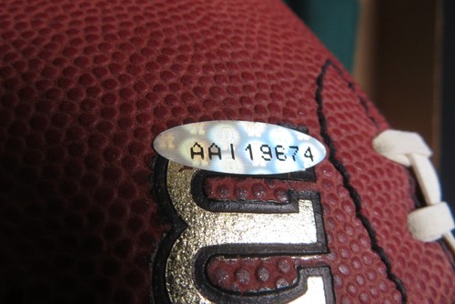 VINTAGE JOE MONTANA Autographed *VIDEO* Wilson® NFL® Football Upper Deck® W/Box - Picture 11 of 24