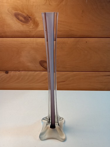 Vintage Pale Lilac - White Inside 12" tall bud vase Purple VGC - Picture 3 of 10