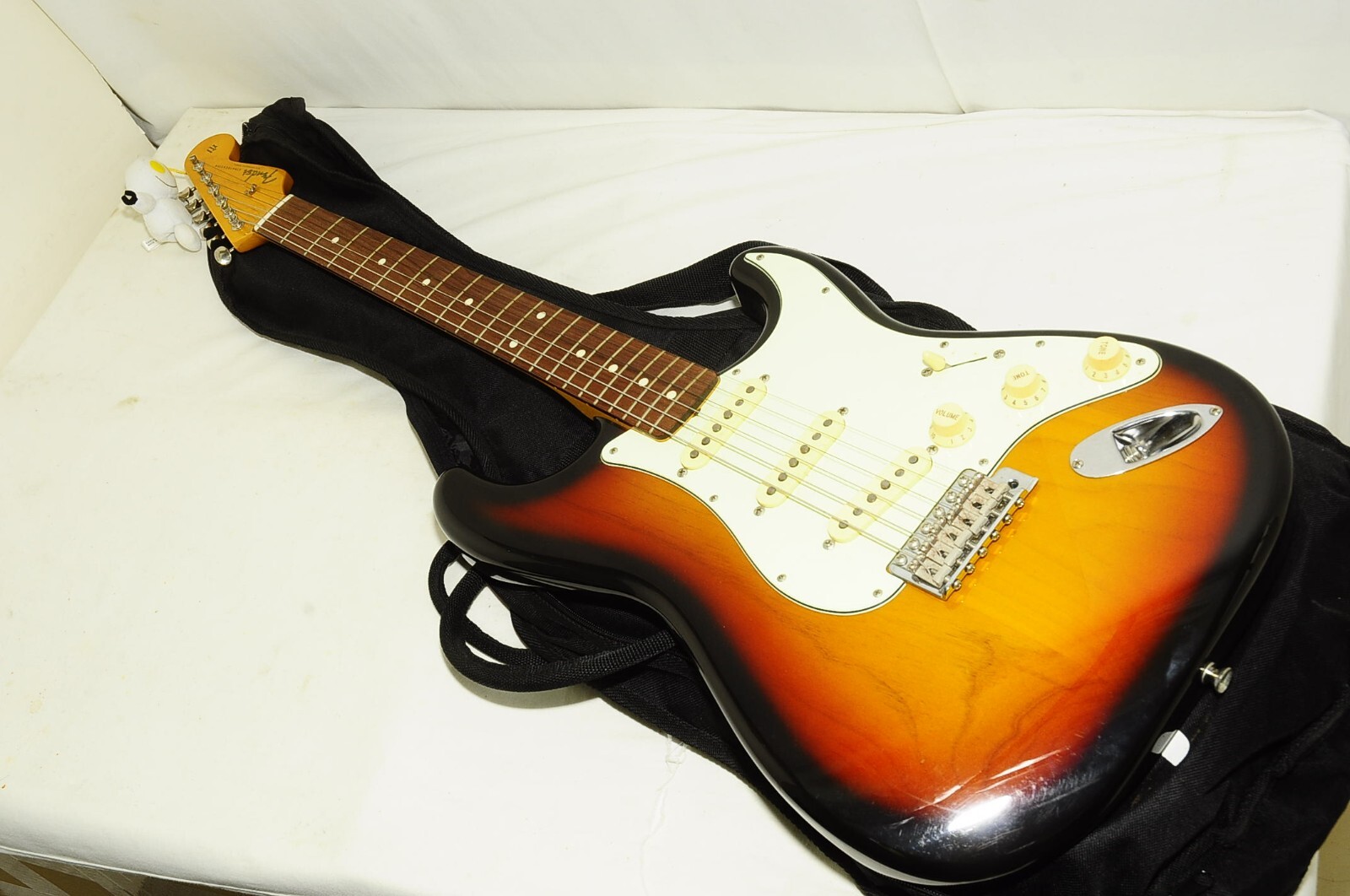 Fender Japan Stratocaster Original custom body Electric Guitar Ref No.4947