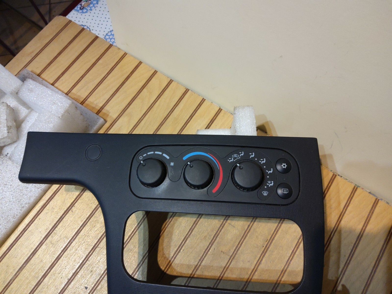 Picture 2 of 12