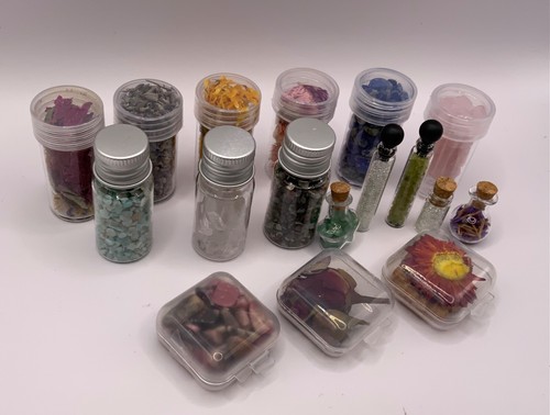 Basic Witch Starter Kit - Crystals Herbs Jars Feathers - Stay Spooky’s Choice - Picture 9 of 9