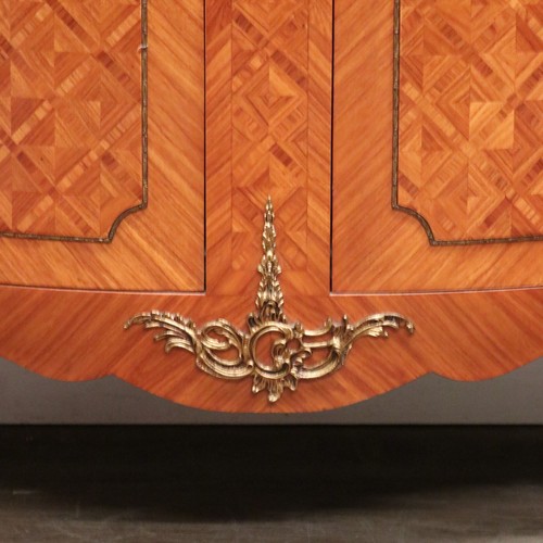 French Louis XVth Style Walnut & Marquetry Inlaid Display Vitrine, China Cabinet - Picture 6 of 23