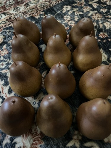 Artificial Decorative Faux Fruit Pears Set Of 12. - Picture 2 of 2