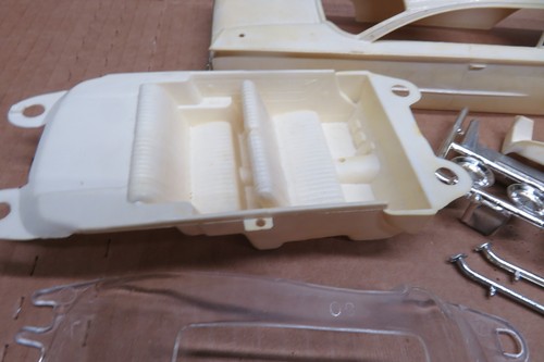 ORIGINAL 1/25 AMT 1960 FORD GALAXIE HARDTOP CLEAN BUILDER MODEL - Picture 3 of 14