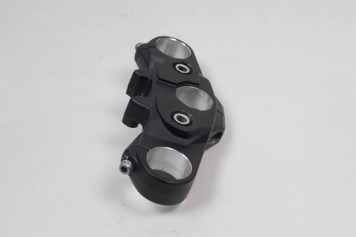 DUCATI SCRAMBLER SIXTY2 2018 Upper Triple Tree Yoke Clamp - Picture 4 of 6