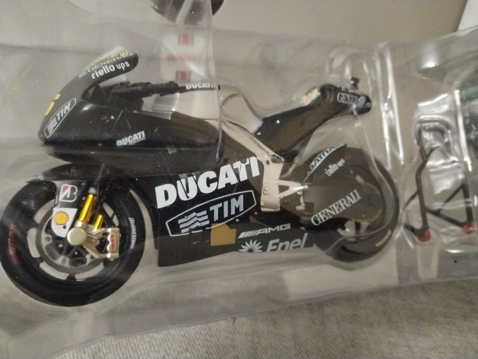 Picture 5 of 11