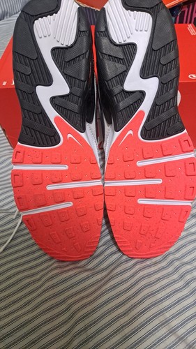 Chaussures d'entraînement de course Nike Air Max Excee blanc/noir CD4165 113 taille 13 sans couvercle supérieur - Photo 6/7