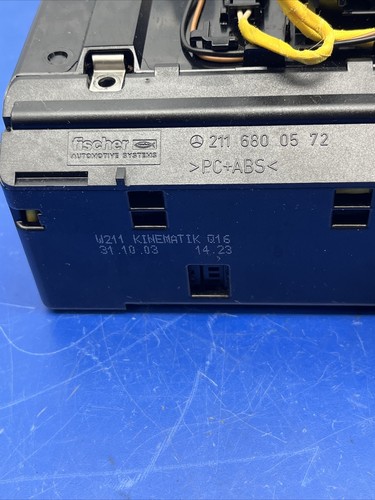 03-07 Mercedes W211 E-class CENTER DASH SWITCH PANEL / 6 DISK CD CHANGER OEM - Picture 9 of 9