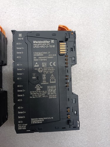 UR20-FBC-MOD-TCP-V2UR20-4AI-UI-16 UR20-4R0-C0-225 VENDO PER LOTTO 34QTY 3000$ OMAGGIO - Foto 10 di 21