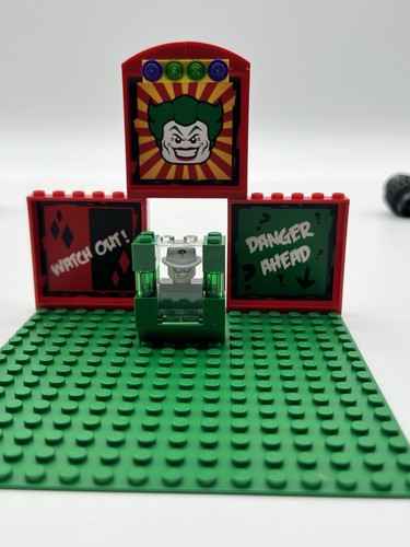LEGO DC Comics Super Heroes: The Dynamic Duo Funhouse Escape (6857) FIGS ONLY - Picture 12 of 14