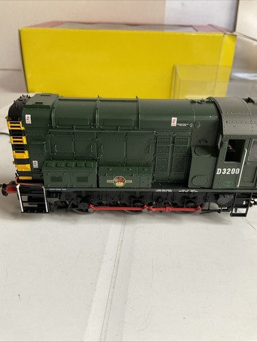 Hornby R2589 .BR Diesel Electric.class 08 Locomotive.D3200.dcc Ready - 第 6/11 張圖片