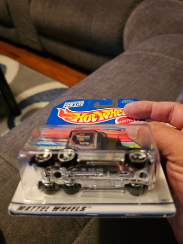 HOT WHEELS 1998 TREASURE HUNT SERIES KENWORTH T600A #3 OF 12 SEALED W/PROTECT - Picture 9 of 12
