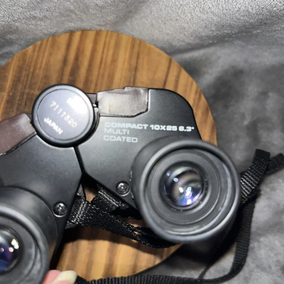 Compact MINOLTA  10 X 25 / 6.3 Degrees Folding BINOCULARS - EXCELLENT Condition! - Image 3 of 4