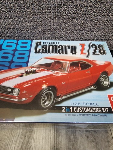 AMT 1968 Camaro Z/28 Plastic Model Car Kit 1/25 Scale Sealed NIB - Picture 3 of 14