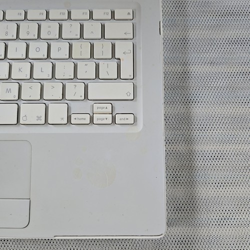Macbook A1181 EMC 2139 ,Core Duo, 13.3", MacOS 10.7 ,100Gb HDD ,1Gb RAM (227) - Picture 20 of 24