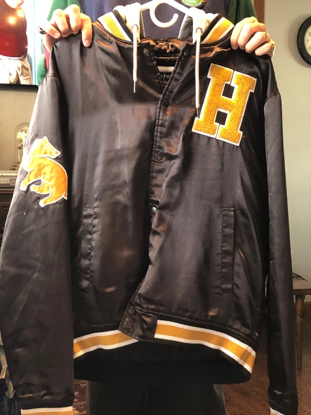 Harry Potter Varsity Jacket Unisex Med Hufflepuff Satin Hooded Letterman Quilted