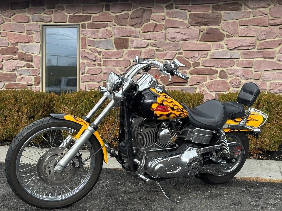 Harley-Davidson Dyna Wide Glide® 2005 - Imagem 3 de 4