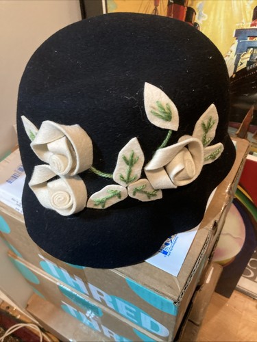 Perfectly Patricia Underwood Cloche Hat Wool - Picture 8 of 8