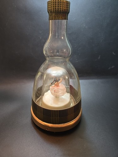 VTG Prince Musical Bottle Glass Liquor Decanter with Dancing Couple - Picture 4 of 9