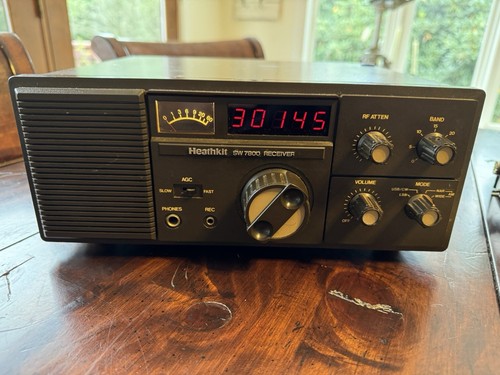 Heathkit SW-7800 Receiver, HFT-9 Antenna Tuner, and HD-1424 Active Antenna. - Zdjęcie 2 z 4