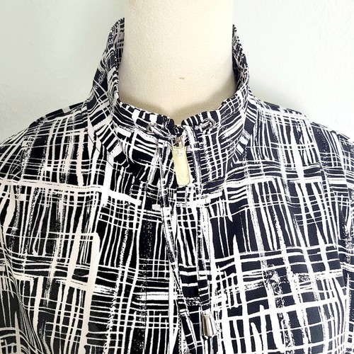 Zenergy by Chico's Black & White Print, leichte Jacke mit Reißverschluss, Gr. 3/XL - Bild 5 von 11