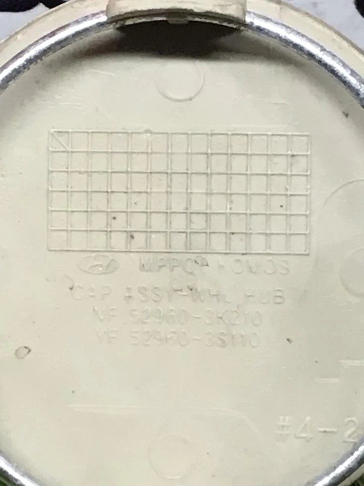 ✅ 2021 HYUNDAI TUCSON CENTER CAP PN:6KF18TRMAA OEM - Image 3 of 4