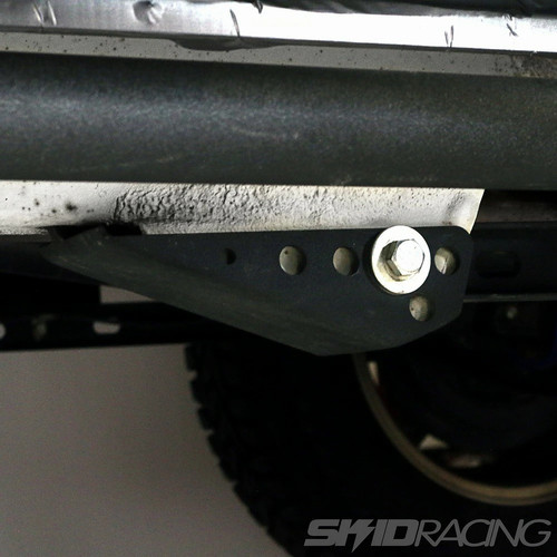 Suzuki Jimny JB23 JB33 JB43 Arm Skid Guard Front/Rear - Picture 2 of 3