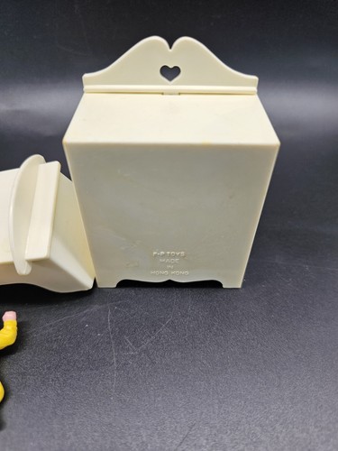 Vintage Fisher Price Doll House Baby Room Nursery Furniture Dresser Wardrobe... - Picture 7 of 9
