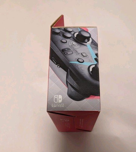 Nintendo Switch Pro Controller - Xenoblade Chronicles 2 Limited Edition - Picture 5 of 7