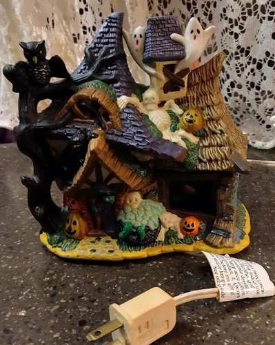 Vintage Halloween Haus Lampe Spuk Grusel Dorf Geist Hexen und Kobolde - Bild 2 von 5