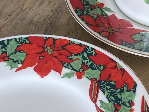 Gibson Christmas Holiday Flat CUP Holly Ribbon Poinsettia Saucer Set - Picture 3 of 14