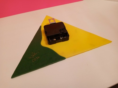Orologio da parete moderno vetro fuso retrò anni 80 geometrico Memphis Post artigianale "firmato" - Foto 11 di 12