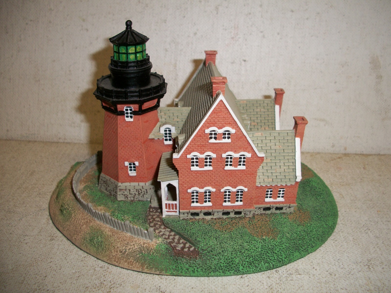 Picture 1 of 4