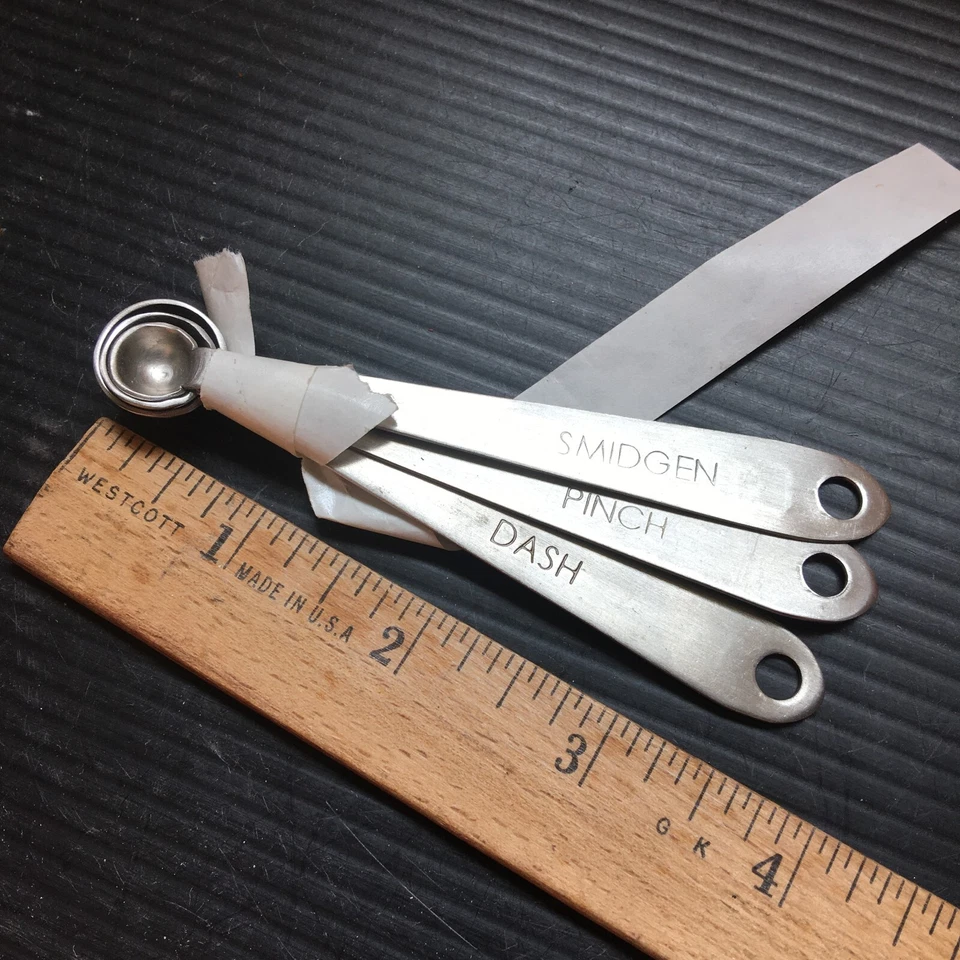 3 Vintage 1990s Stainless Steel Nesting Measuring Spoons Smidgen Pinch Dash 4" L - Image 2 of 4