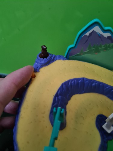 Vintage Polly Pocket Bluebird Horse Riding Stable Farm Magnetic Moving 1998 - Picture 5 of 16