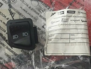 COMMUTATORE COMANDO DEVIO-LUCI ORIGINALE PIAGGIO TYPHOON 50 2005-2008 C29000