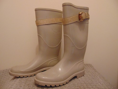 Burberry Taupe Rubber Studded Accents Rain Boots Size EU 39 - Picture 5 of 12