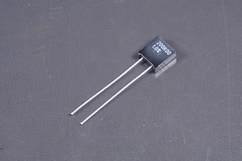 Y0075200K000F0L Vishay Metal Foil Resistor 200K Ohm 1% 300mW Rad VSR-200K00-1% - Picture 2 of 2