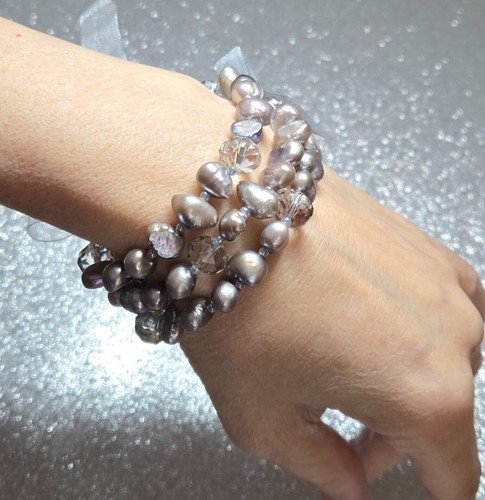 Pearl Bracelets Wholesale Multi Color Stretch Pearl Bracelets 12 pcs - Picture 14 of 15