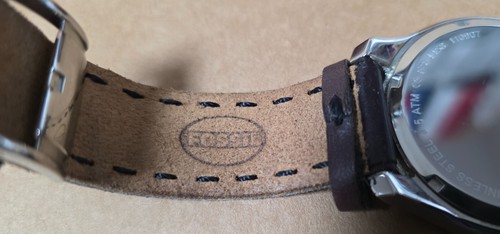 FOSSIL Herrenarmbanduhr FS 4458 mit robustem Lederband in Geschenkbox - Bild 8 von 8