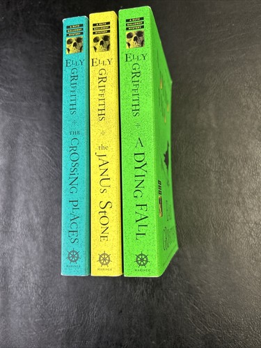 Lot of 3 Ruth Galloway Mysteries by Elly Griffiths Paperback Very Good - Picture 3 of 8
