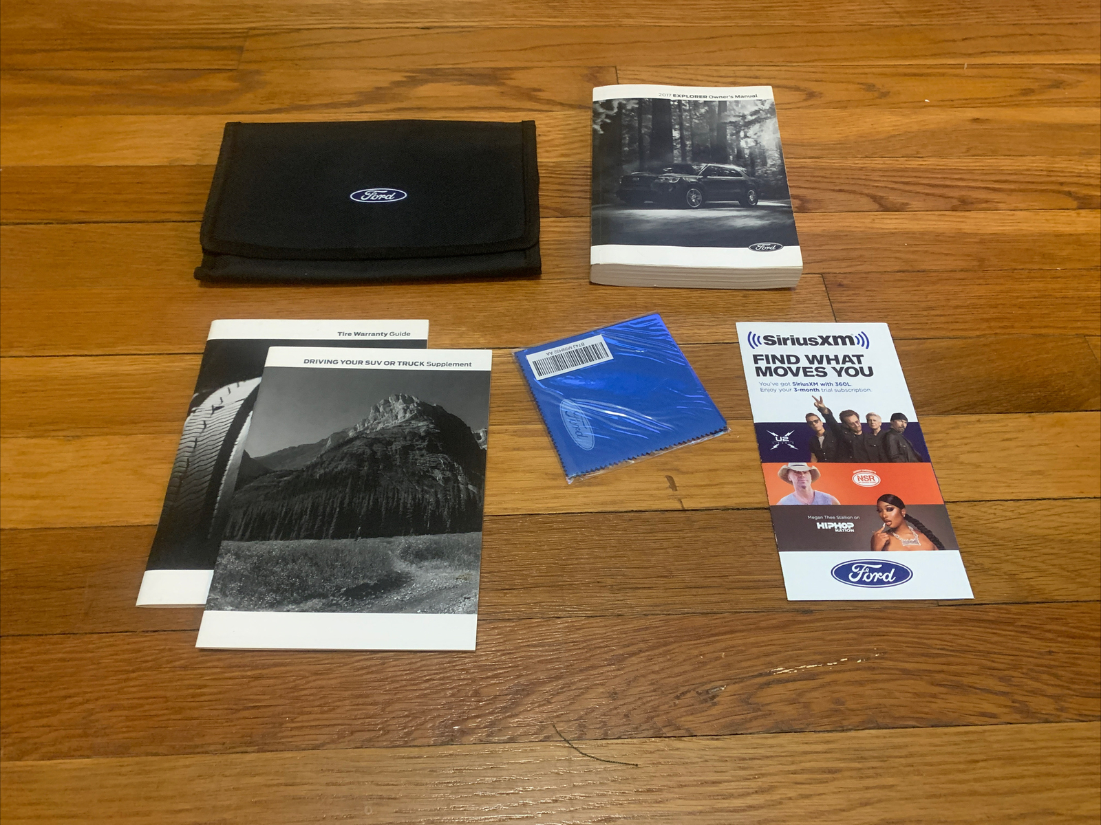 2017 Ford Explorer Owners Manual With Case OEM Free Shipping eBay