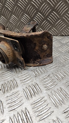 Camiones Isuzu NQR 70T 2006 7,5t cabina soporte de montaje - Imagen 2 de 8